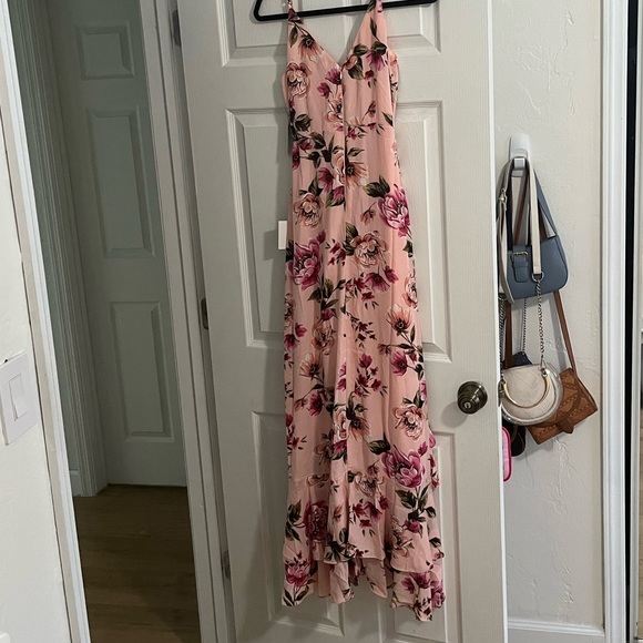 Bella Blush Pink Floral Print Maxi Dress - Summer Wedding Guest Dress - Picture 2 of 8